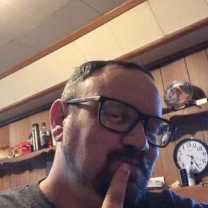 Meet your Posher, Tom